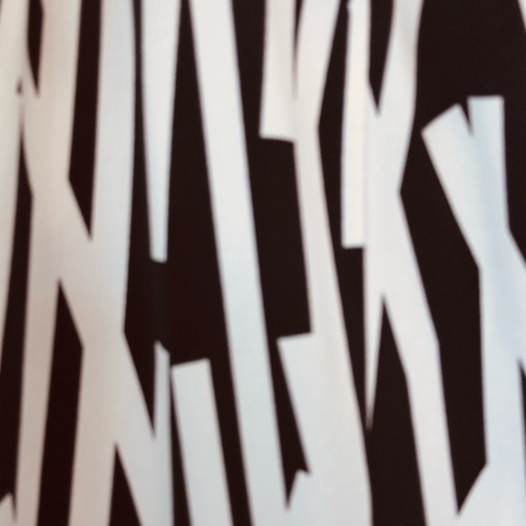 LYSESPENARD Dress Blouson Black White Geometric Gathered Shoulder Sz M - Picture 10 of 12